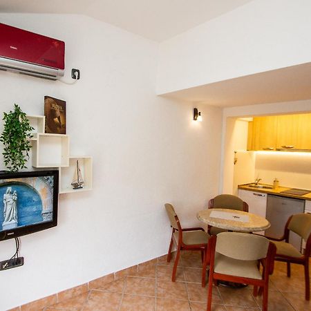 Guest House Jedro Petrovac na moru Exterior foto