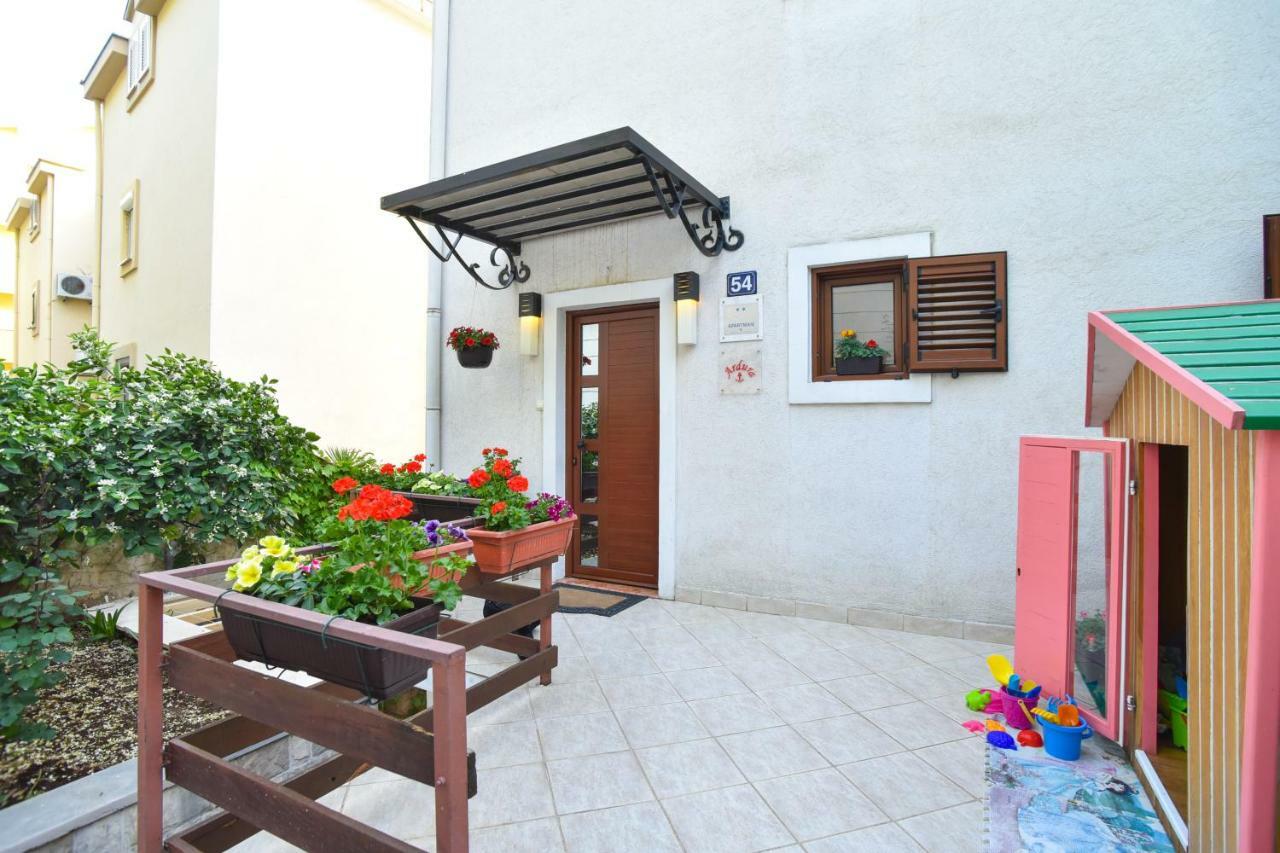 Guest House Jedro Petrovac na moru Exterior foto